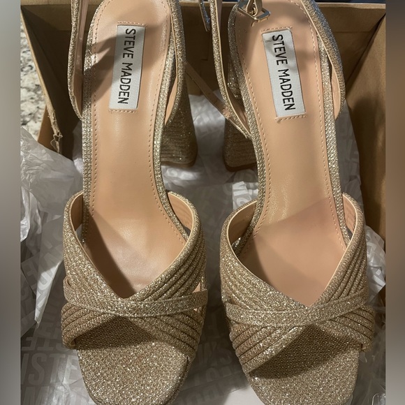 Steve Madden Laurel Platform Sandal - Picture 3 of 4